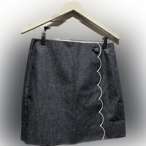 J. Crew Dresses & Skirts - J.Crew Scalloped Chambray Skirt. Size 4. NWT